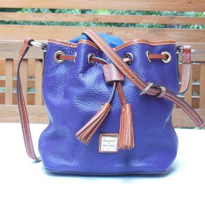 EUC Dooney & Bourke Kendal Crossbody